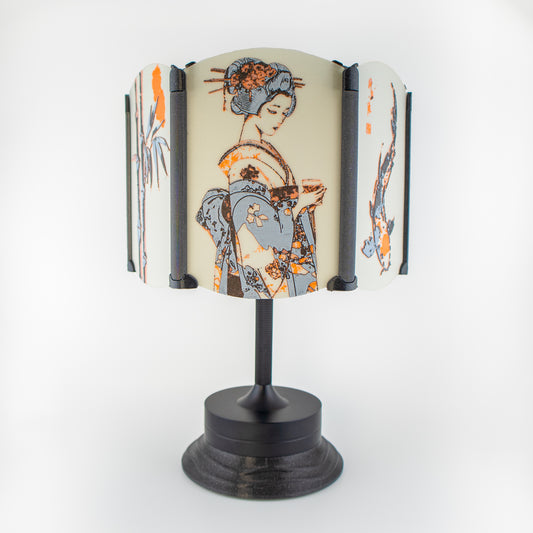 Ursula - מנורת שולחן נטענת